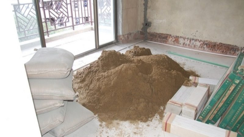 食品车间装修地面材质选择的关键考量**